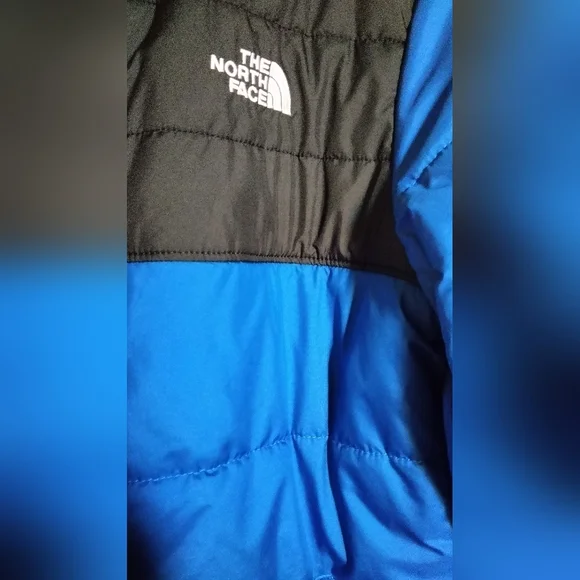 North Face Kids Reversible Jacket - Picture 7 of 11